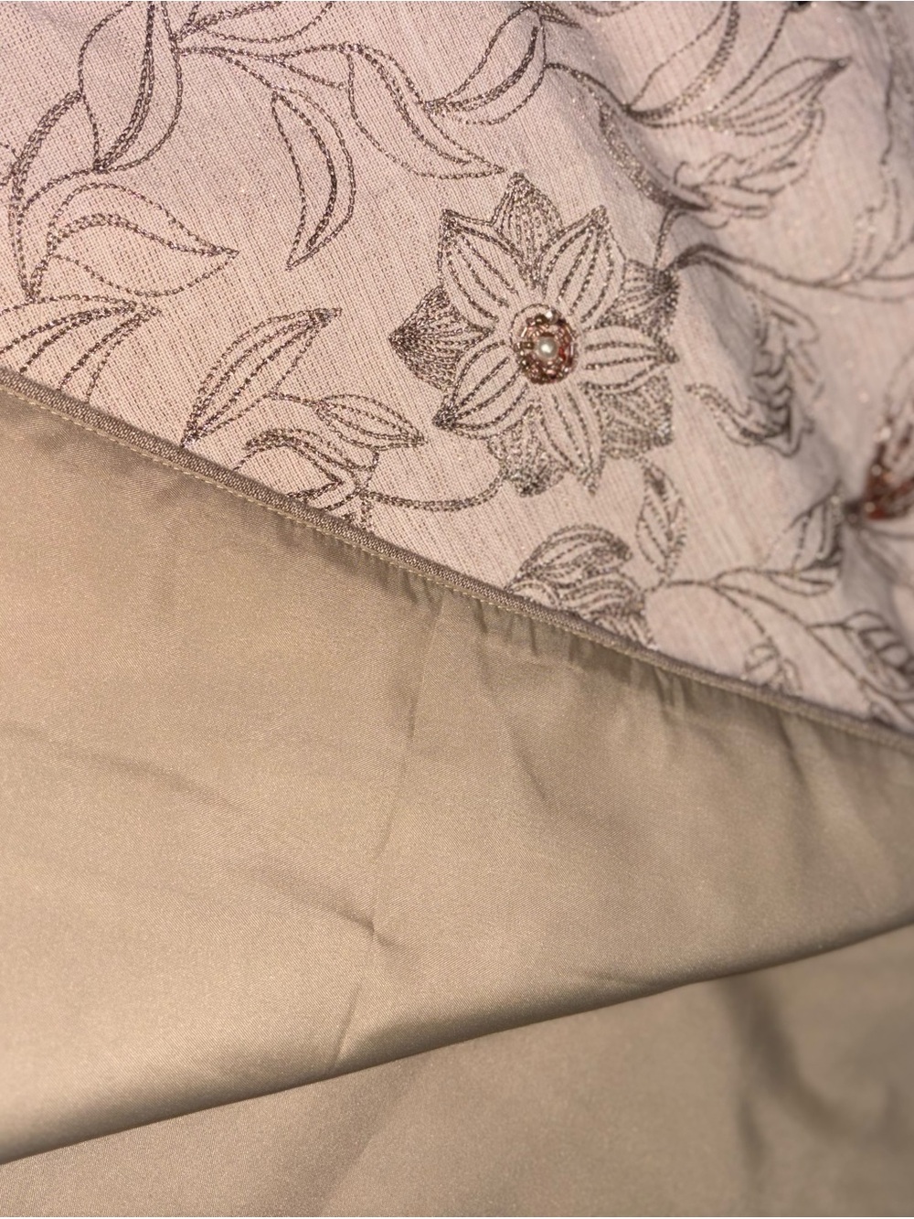 Rachel Zoe intricate botanical embroidery beige background delicate beads - Picture 3 of 10